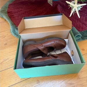 Dansko Kitty milled leather Mary Jane shoes
